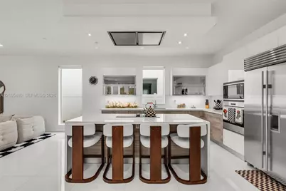 10445 NW 68th Ter, Doral, FL 33178 - Photo 3