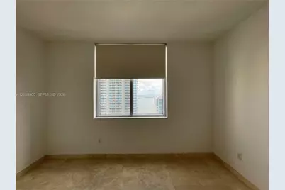 1060 Brickell Ave #3905, Miami, FL 33131 - Photo 9