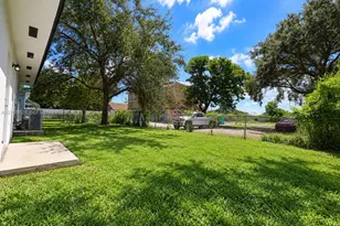 2276 NW 81st St., Miami, FL 33147 - Photo 23