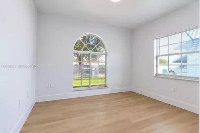 2276 NW 81st St, Miami, FL 33147 - Photo 13