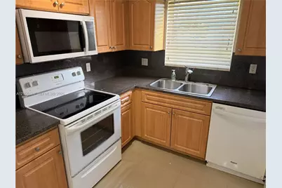 7570 SW 82nd St #F112, Miami, FL 33143 - Photo 1