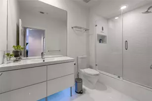 2000 N Bayshore Dr, Miami, FL 33137 - Photo 23
