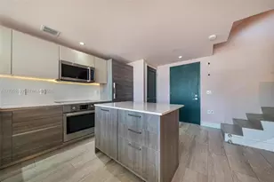 121 NE 34th St, Miami, FL 33137 - Photo 19