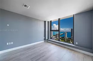 121 NE 34th St, Miami, FL 33137 - Photo 9