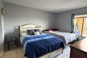 8615 NW 8th St, Miami, FL 33126 - Photo 11