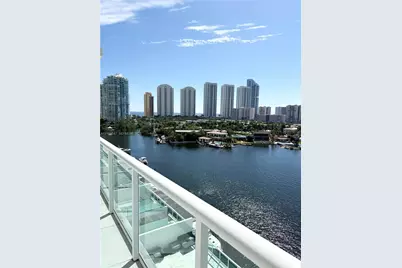 400 Sunny Isles Blvd #1002, Sunny Isles Beach, FL 33160 - Photo 1