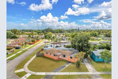 1750 NW 185th St, Miami Gardens, FL 33056 - Photo 9