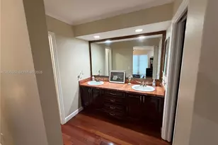 2215 NE 204th St, Miami, FL 33180 - Photo 67