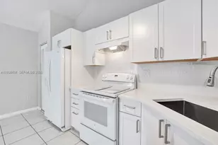 9892 Boca Gardens Pkwy, Boca Raton, FL 33496 - Photo 9