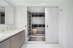 2000 Island Blvd, Aventura, FL 33160 - Photo 25