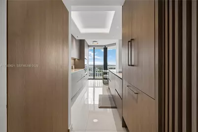 2000 Island Blvd #1503, Aventura, FL 33160 - Photo 3