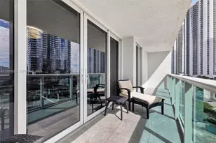 100 Bayview Dr, Sunny Isles Beach, FL 33160 - Photo 27