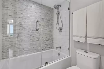 100 Bayview Dr #710, Sunny Isles Beach, FL 33160 - Photo 19