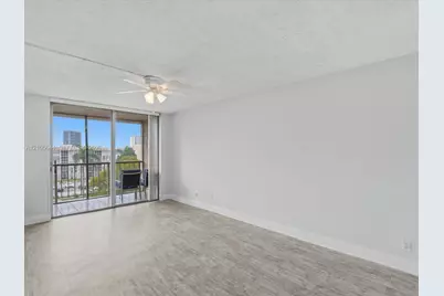 2101 Atlantic Shores Blvd #502, Hallandale Beach, FL 33009 - Photo 21