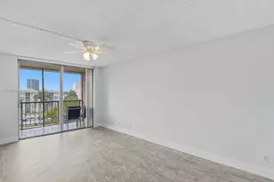 2101 Atlantic Shores Blvd, Hallandale Beach, FL 33009 - Photo 21