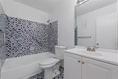 10387 SW 209th Ln, Cutler Bay, FL 33189 - Photo 13