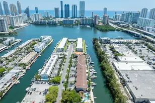3726 NE 166th St, North Miami Beach, FL 33160 - Photo 15