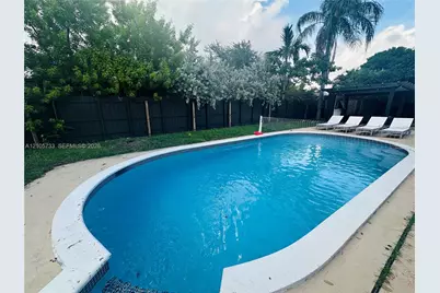 851 NE 205th St #0, Miami, FL 33179 - Photo 5