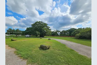 23601 SW 187th Ave, Homestead, FL 33031 - Photo 17