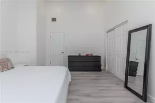 7818 SW 102nd Ln, Miami, FL 33156 - Photo 17