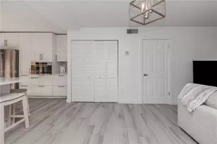 7818 SW 102nd Ln, Miami, FL 33156 - Photo 11