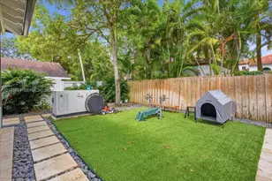 6011 SW 82nd St, South Miami, FL 33143 - Photo 51