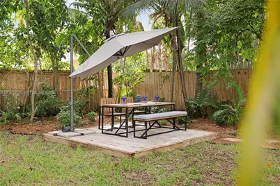 668 NE 70th St, Miami, FL 33138 - Photo 35