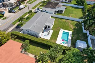 21230 NE 24th Ct, Miami, FL 33180 - Photo 1