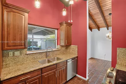 5821 SW 89th Pl, Miami, FL 33173 - Photo 13
