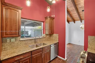 5821 SW 89th Pl, Miami, FL 33173 - Photo 13