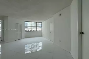 801 Brickell Bay Dr, Miami, FL 33131 - Photo 9