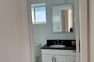 10850 SW 41st St, Miami, FL 33165 - Photo 3