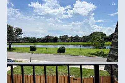 2001 20th Way #2001, West Palm Beach, FL 33407 - Photo 17