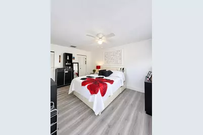 454 NW 97th Pl, Miami, FL 33172 - Photo 31