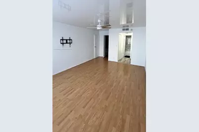 600 Three Islands Blvd #913, Hallandale Beach, FL 33009 - Photo 11