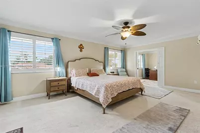 14010 Appalachian Trl, Davie, FL 33325 - Photo 11