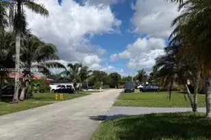 19654 SW 133rd Ct, Miami, FL 33177 - Photo 29