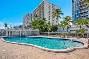 2655 Collins Ave, Miami Beach, FL 33140 - Photo 51