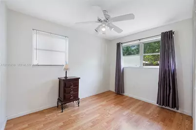 8310 NW 10th St, Pembroke Pines, FL 33024 - Photo 15