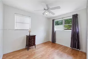 8310 NW 10th St, Pembroke Pines, FL 33024 - Photo 15