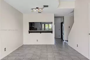 271 Duval Ct, Weston, FL 33326 - Photo 9