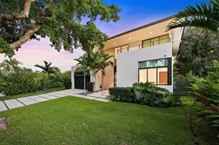 1202 NE 93rd St, Miami Shores, FL 33138 - Photo 11