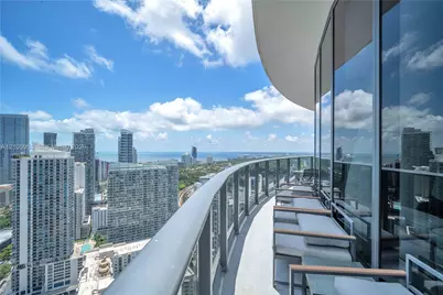 55 SW 9th St #4403, Miami, FL 33130 - Photo 21