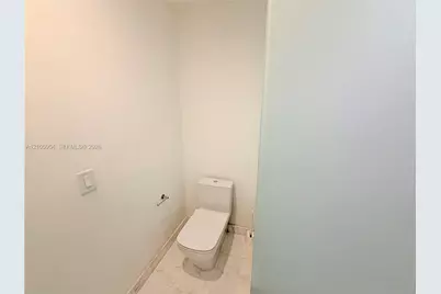 851 NE 1st Ave #2406, Miami, FL 33132 - Photo 21