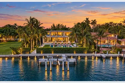 4395 Pine Tree Dr, Miami Beach, FL 33140 - Photo 1