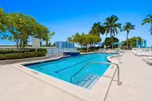 4401 Collins Ave, Miami Beach, FL 33140 - Photo 45