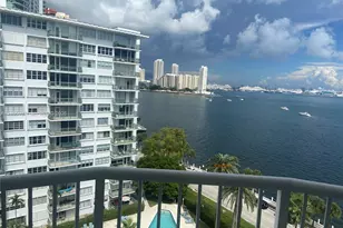 1420 Brickell Bay Dr, Miami, FL 33131 - Photo 3