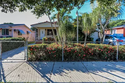 868 W 34th St, Hialeah, FL 33012 - Photo 3