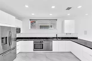 3085 N 36th Ave, Hollywood, FL 33021 - Photo 23