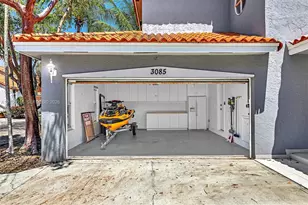 3085 N 36th Ave, Hollywood, FL 33021 - Photo 5